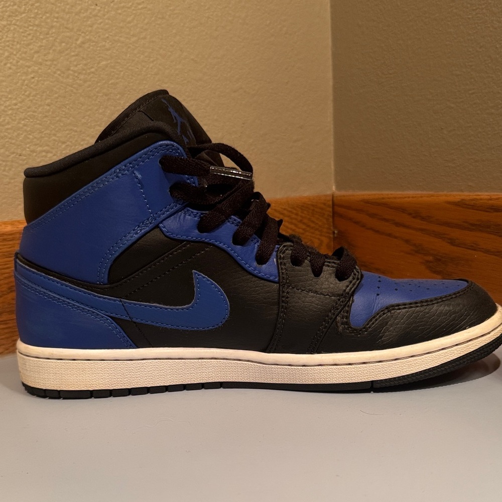 Nike Jordan 1 Mid Hyper Royal men’s 8.5 - Picture 4 of 9
